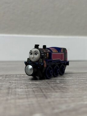 Diecast Ashima - Thomas & Friends